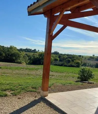 Ray's Le Calme A Feriehus